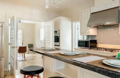 Logan Heights House | Convention Center 2043