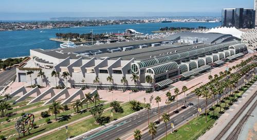 Pacific Terrace Hotel | Convention close by 2BR Suite Free Parking