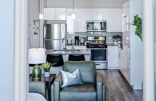 Rio Grande Apartment | Convention Ctr 2BR/2BA Luxury Apartment Pool, HTub, Theatre