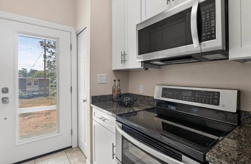 Drayton House | Converse College Stay – Fairview Ave