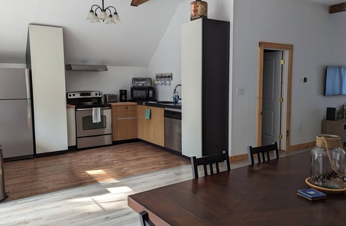 Sanford House | Converted 1800s Horse barn on 2 acres