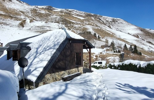 Espiaube House | Converted barn with mountain views in Saint-Lary-Soulan