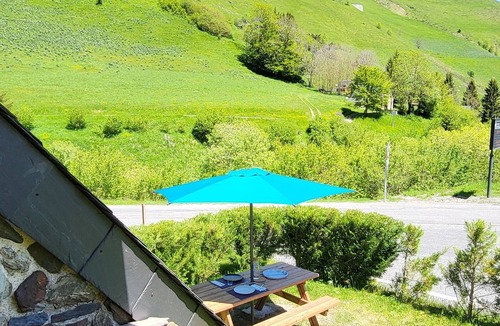 Espiaube House | Converted barn with mountain views in Saint-Lary-Soulan