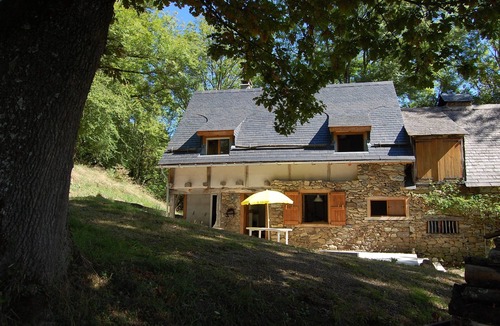 Bonac-Irazein House | Converted barn overlooking the Ariège Pyrenees