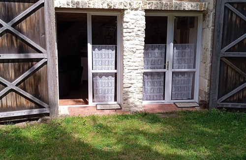 Le Tablier House | Converted barn in quiet country setting