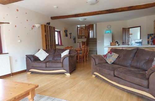 Barnstaple Cottage | Converted barn with hot tub in north devon