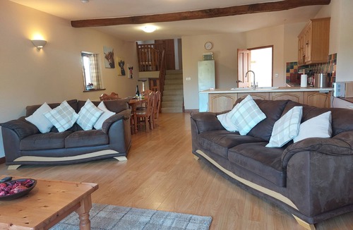 Barnstaple Cottage | Converted barn with hot tub in north devon