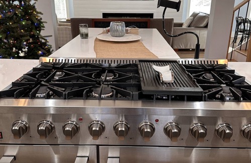 Greenville House | Converted barn with incredible deck and view. Pet friendly.