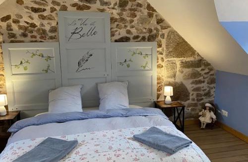 Saint-Merd-la-Breuille House | Converted Barn