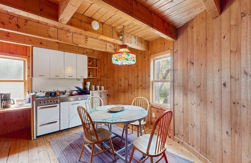 Dorset Apartment | Converted silo apartment, peaceful grounds, two ponds, kitchenette, internet