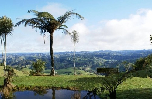 Matiere Cottage | Converted Stables Overlooking Farmland and Bush
