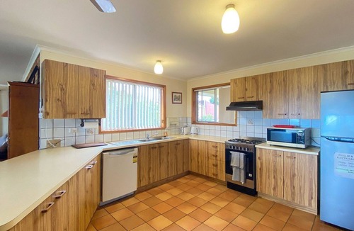 Burrum Heads House | Conway - Burrum Heads- Riverfront - 3BR- Aircon-Pets Welcome