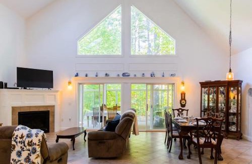 Center Conway House | Conway Lake Charm - Beautiful Waterfront Community