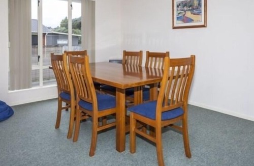 Cooks Beach House | Cooks Beach Holiday Home