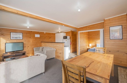 Cooks Beach Apartment | Cooks Beach Resort