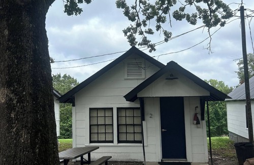 Cookson Cabin | Cookson Resort -Tenkiller Cabin #4