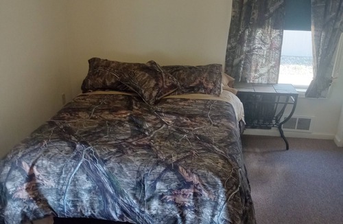 Glendo House | Cool 1-bedroom house in Glendo