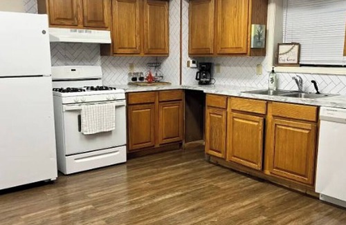 Ferndale Apartment | Cool apartment with AC in charming Little Rock