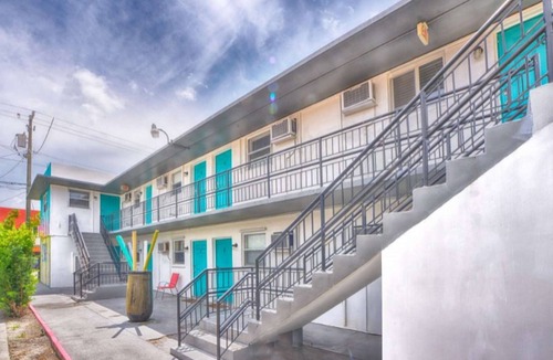 Wynwood Art District Condo | ✨Cool, Chic Wynwood Flat (Full Kitchen)