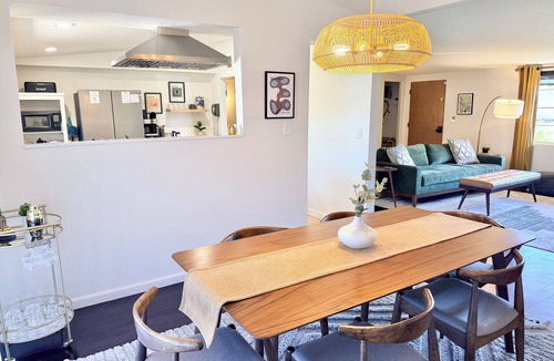 Colonia Del Valle House | Cool & Comfortable Retreat Fully Stocked Kitchen Private Yard 12 min to DT