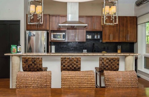 Shorewood-Tower Hills-Harbert Condo | Cool Harbert Loft Near Beach with Fire Pit