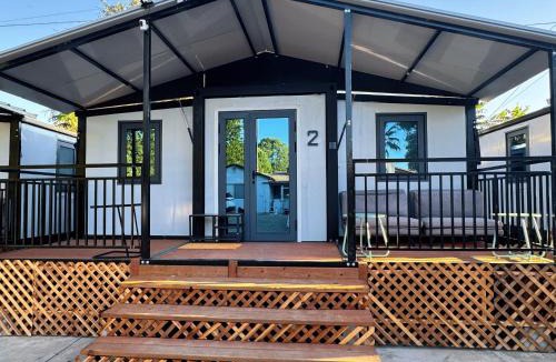 Valinda Resort | Cool Modern Container House