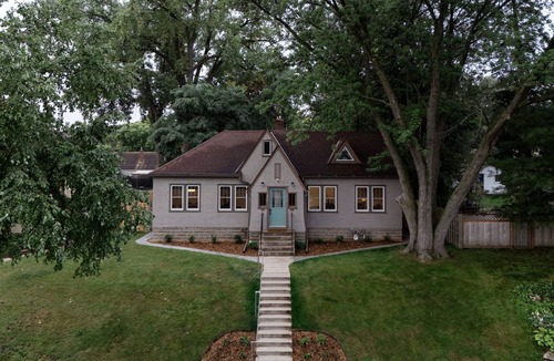 Union Park Cottage | Cool, Quiet, and Comfortable Cottage Near Mac