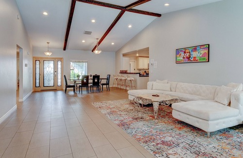 Rancho Oakey House | Cool Retreat with Pool and Hot Tub, Just 10 Minutes from the Strip!