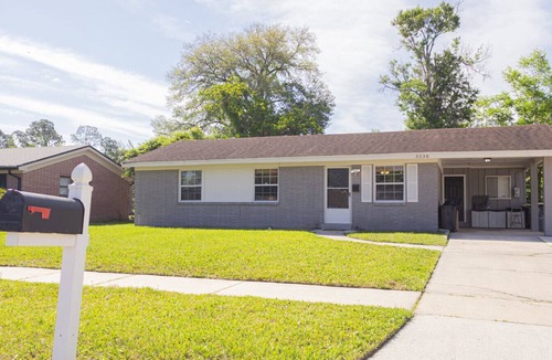 Englewood House | ~Cool Snooze 4 Crews Sleeps 12 XL Laundry~