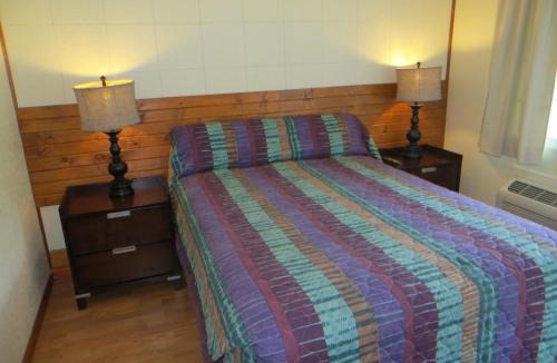 Michigan City Hotel | Cool Springs Inn