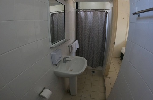 Rosslea Hotel | Coolabah Motel