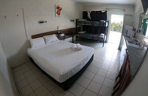 Rosslea Hotel | Coolabah Motel