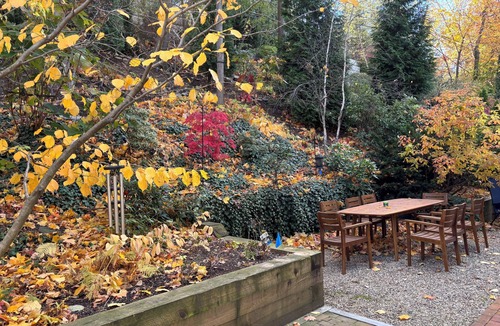 North Brookline House | Coolidge Corner, Brookline 4-bedroom, 2-bath