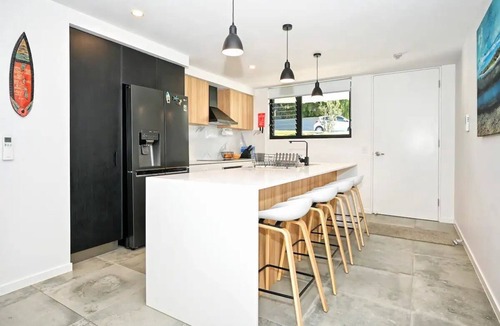 Coolum Beach Apartment | Coolum Beach - Beachside Dream - 3 B/R, 2 Bath ZF6