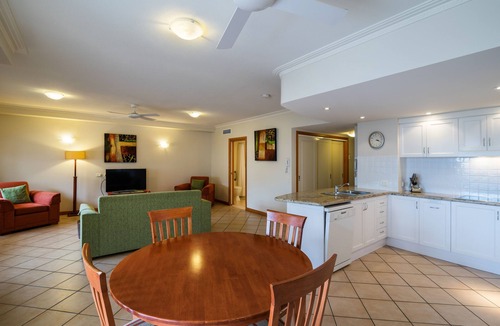 Coolum Beach Hotel | Coolum Seaside