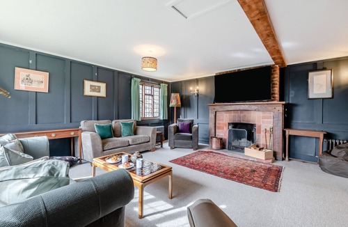Reading House | Coombe End Farm House