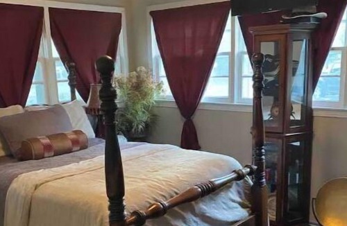 Blue Mountain House | Coombs Manor on the Mountain