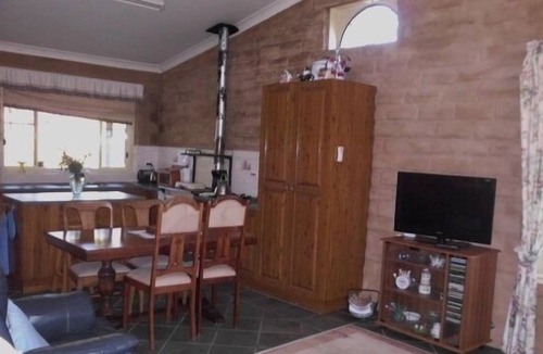 Ulamambri Cottage | Coona Mudbrick Cottage