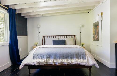 Jeffersonville House | Coop 002