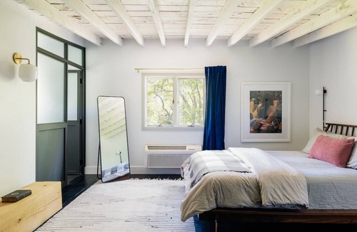 Jeffersonville Hotel | Coop 003 Summary: Thi