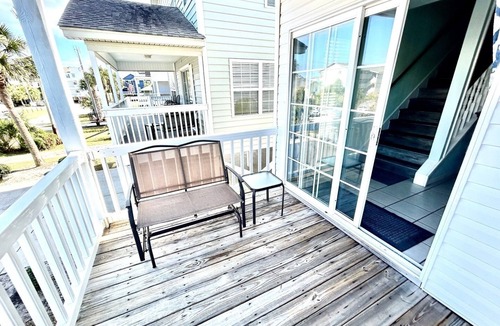 Surfside Beach House | Cooper's Lighthouse 4 Bedroom Home by RedAwning