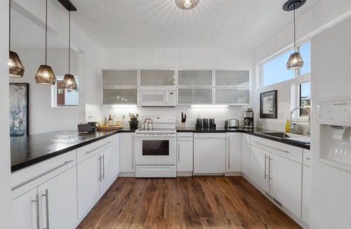 Old Town North House | Coopers North in Old Town – Hot Tub & Pool Table!