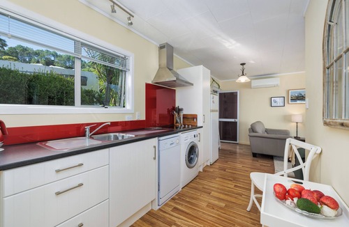 Coopers Beach House | Coopers Perch - Coopers Beach Couples Retreat