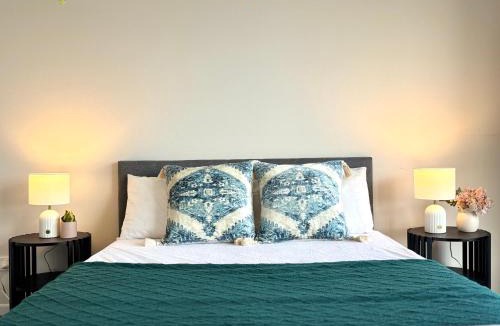 Coopers Plains House | Coopers Plains Retreat Maple Share House