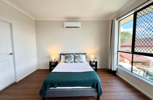 Coopers Plains House | Coopers Plains Retreat Maple Share House