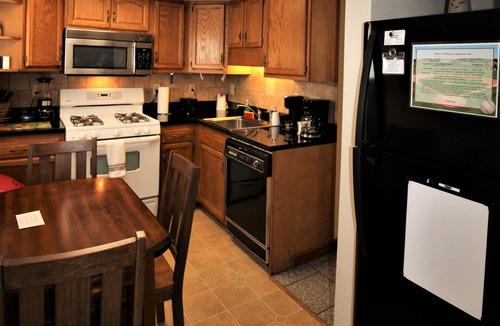 Oneonta Apartment | Cooperstown Baseball Rentals - 2nd Baseman