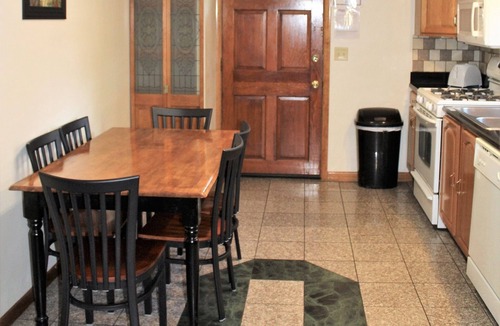 Oneonta Apartment | Cooperstown Baseball Rentals - Elm-Double Play #2