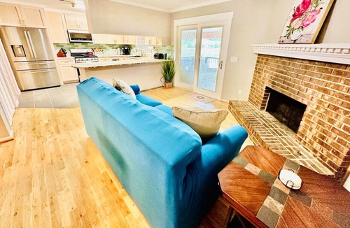 Gadsden House | Coosa River Hideaway