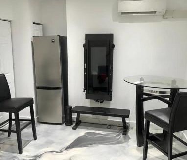 Belleville Apartment | Copa Cabana