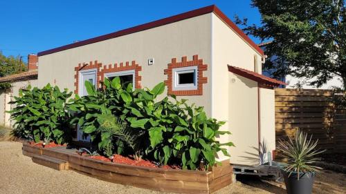 Saint-Aignan-Grandlieu House | Copacabana TINY HOUSE studio terrasse jardin